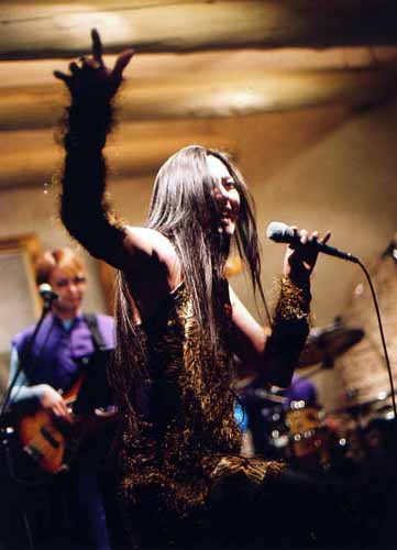 2005hanami07.jpg(24542 byte)