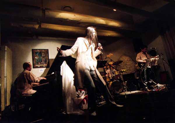 20060409_07.jpg(26280 byte)