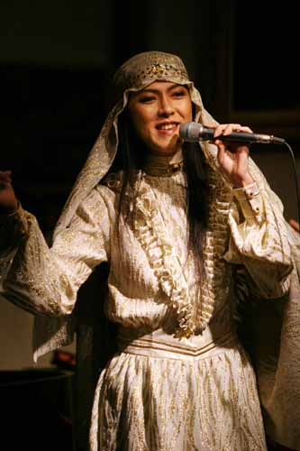 2008hanami10.jpg(25486 byte)