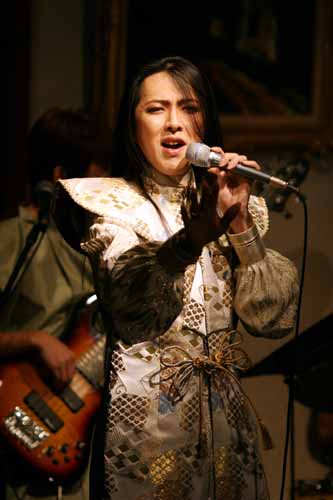 2008hanami47.jpg(23276 byte)