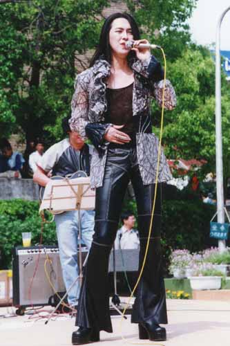 ���V����������